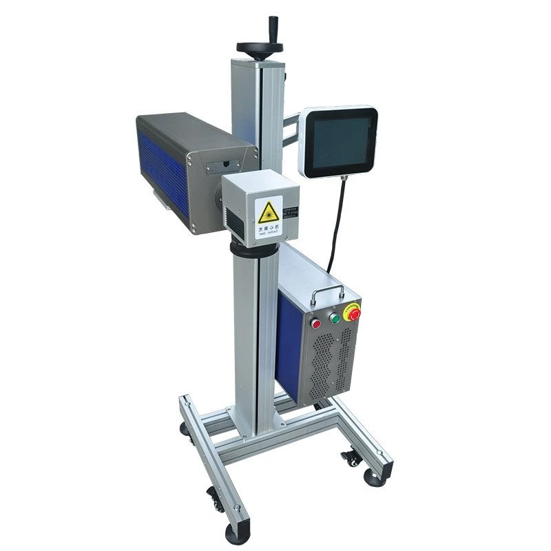 Máy khắc laser CO₂ đang hoạt động