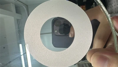 Phun cát laser trên gương